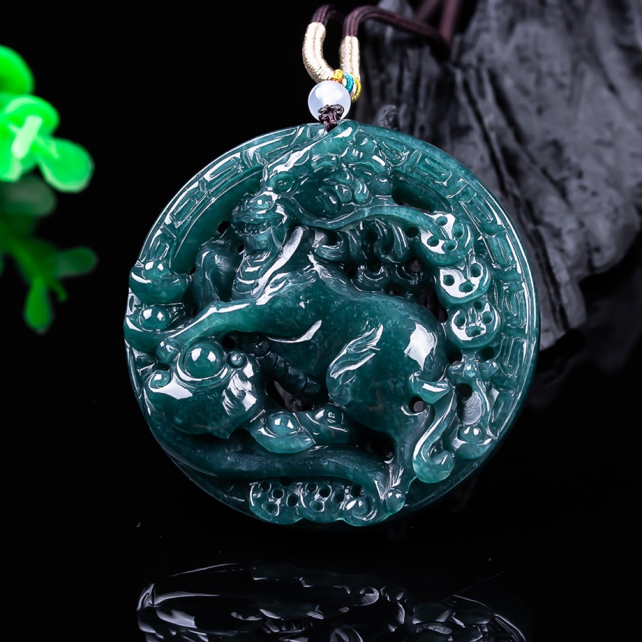 Burmese Jadeite Dragon Pendant - Women'S Fashion ulasan dan harga